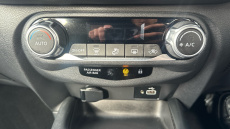 Nissan Juke 1.0 DiG-T 114 N-Connecta 5dr DCT Petrol Hatchback